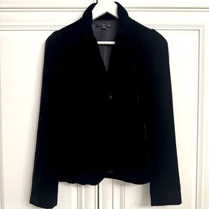 Vtg Elegant Women’s Sz 2 Fitted Black Velvet Jacket by Teenflo Bling Button